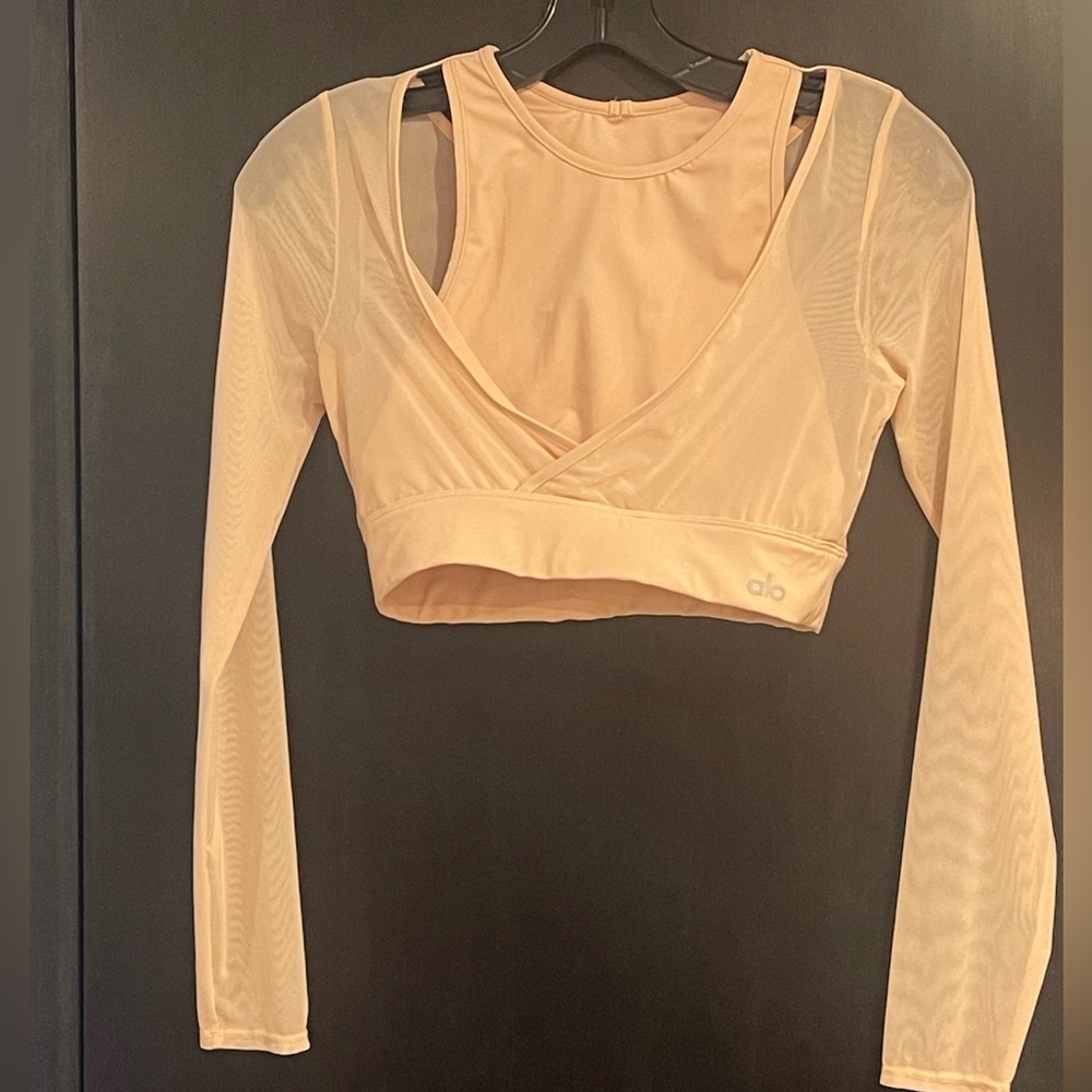 ALO Airlift ballet dream sports bra.